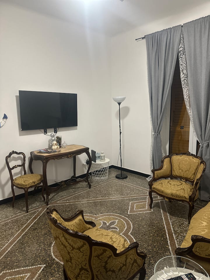 Casadimaria  Posto Auto Gratis Cin010025c23p4on6k7 - ジェノヴァ