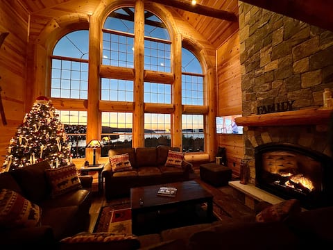 Luxurious Big Bear Log Home at Newfound Lake