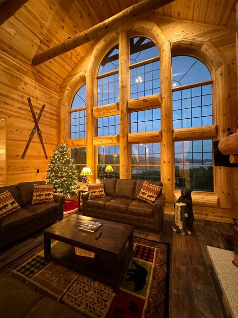 Luxurious Big Bear Log Home at Newfound Lake