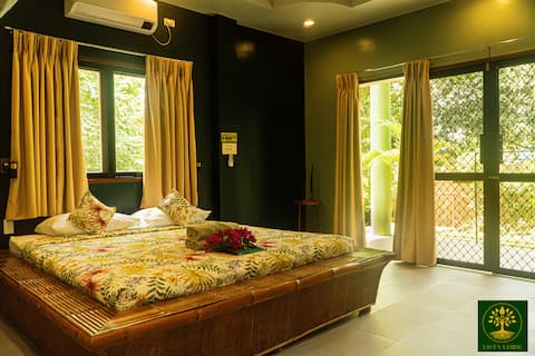 Vista Verde, Family Living