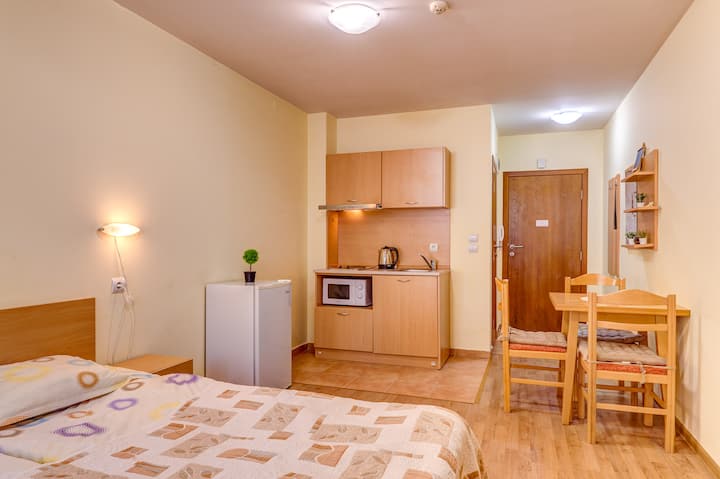 Castle Romance Studio, Terrace And Mountain View - Chepelare