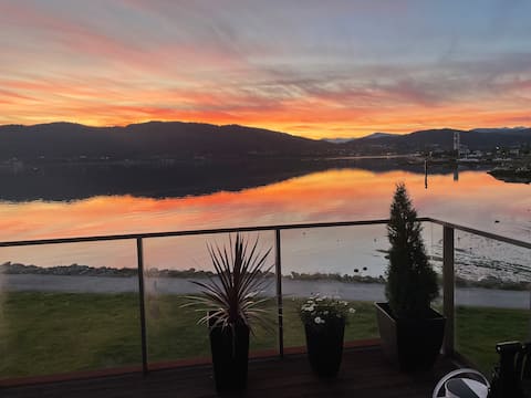 Rent an apartment in the middle of the city.