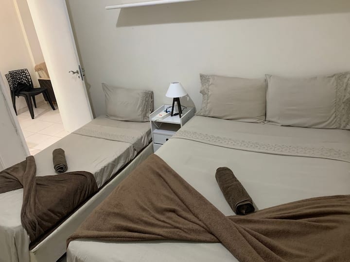 Schlafzimmer 2