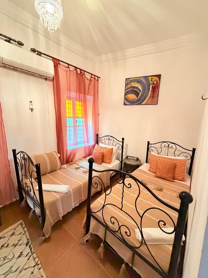 საძინებელი 1