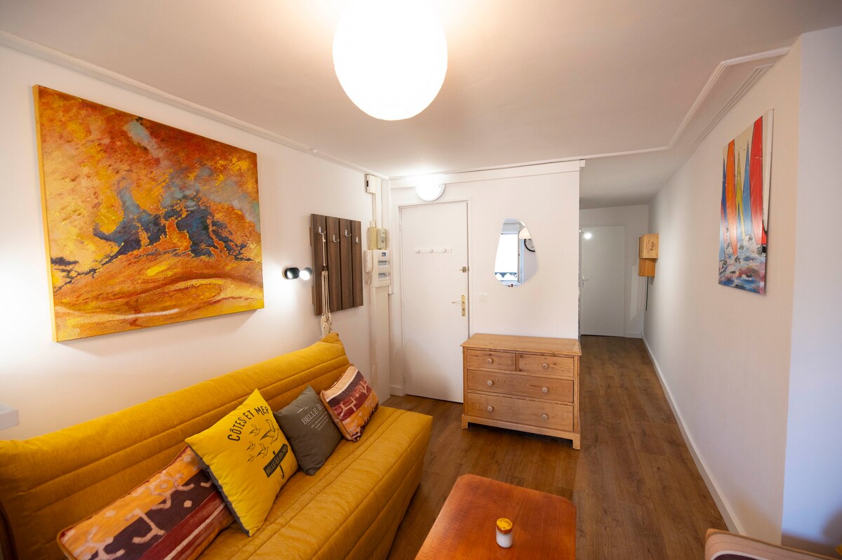 Top Airbnb: The Palace of Happiness in Le Palais