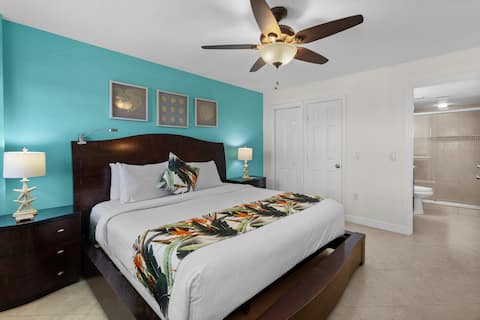 Steps Away from the Beach! 3 Units, Outdoor Pool!