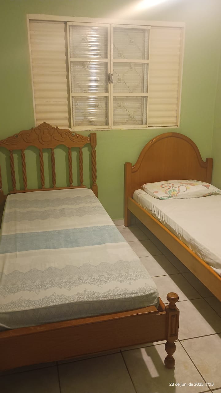 Dhomë gjumi 2