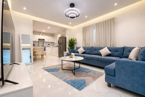 Elegant apartment in a beautiful and lively location