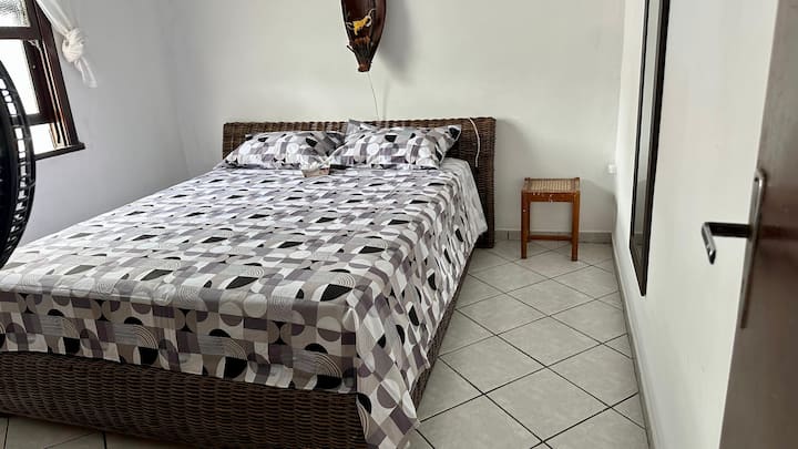 საძინებელი 4