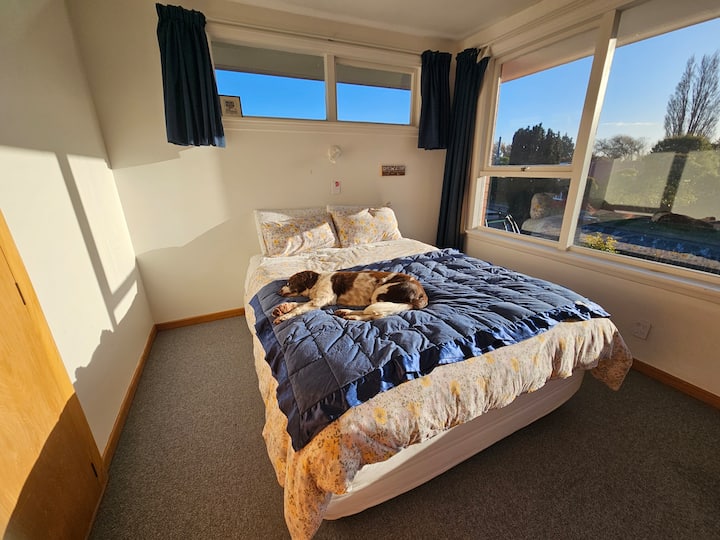 เตียงควีนไซส์