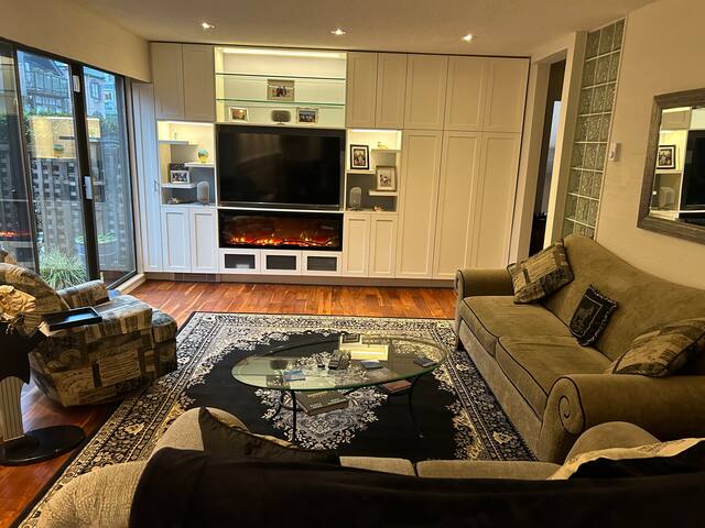 Welcome to my home! Enjoy Kitsilano & Vancouver gallery image 4