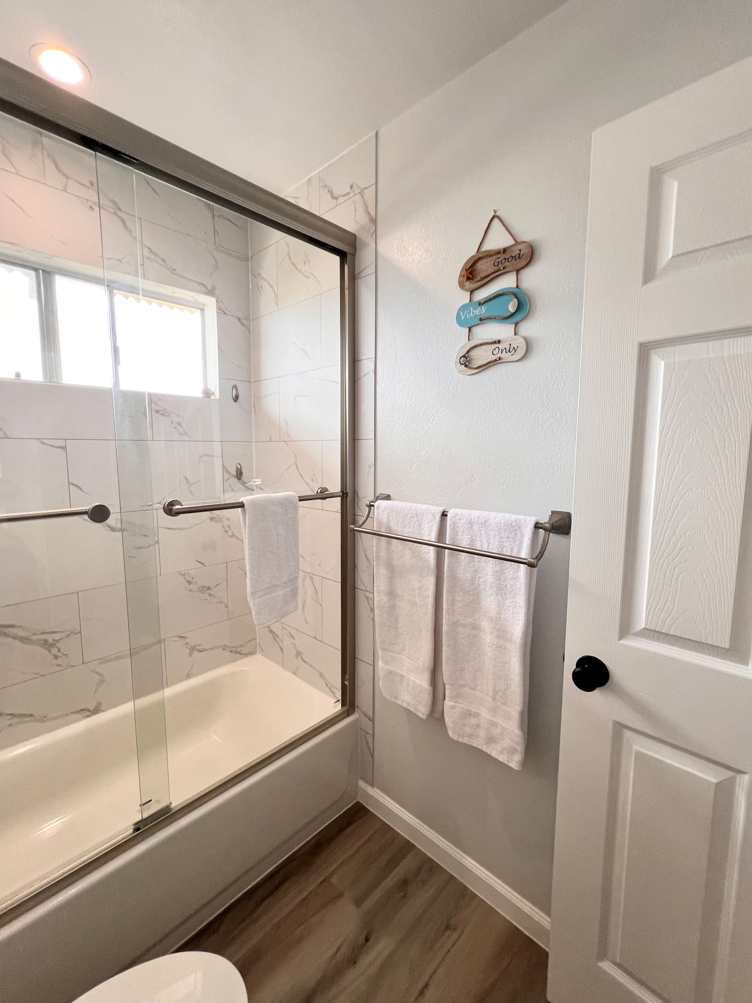 Guesthouse in Kailua-Kona · ★4.98 · 2 bedrooms · 3 beds · 1 bath - Image 14