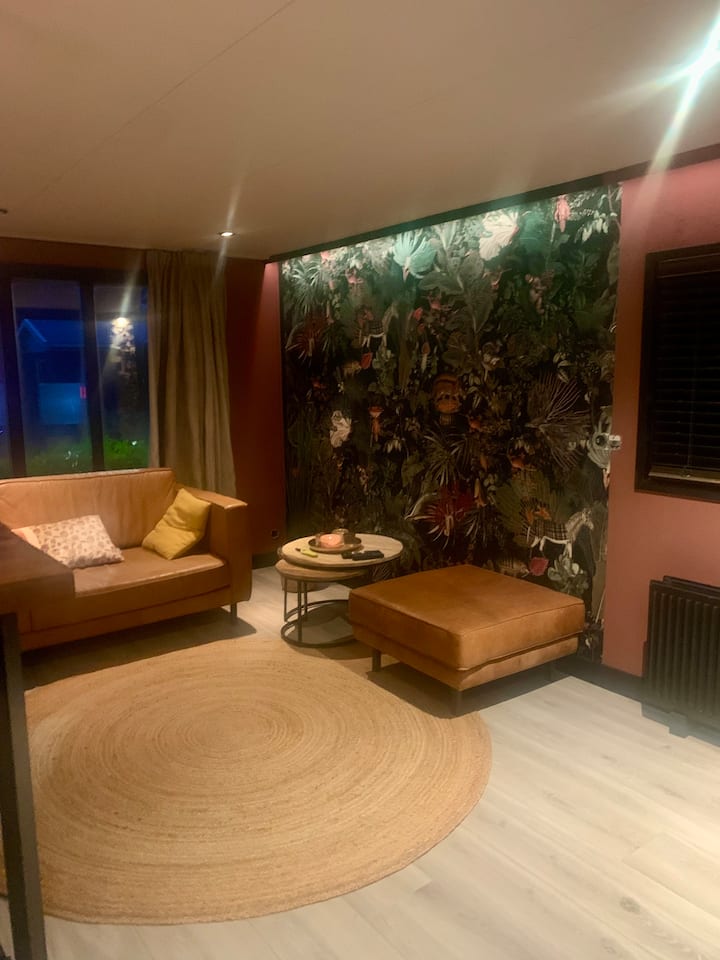 Het Bali Chalet Met Privé Verwarmd Zwembad - Putten