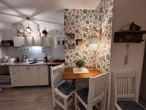 your home in Banfield, very nicely located. for 4.