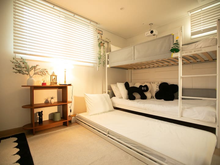 საძინებელი 1