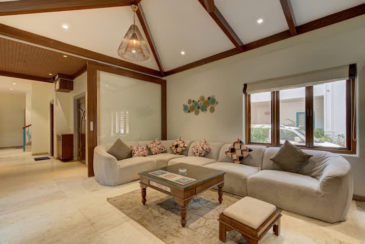 Living room 1 image 12