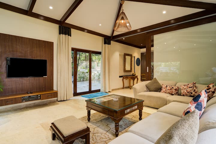 Living room 1 image 2