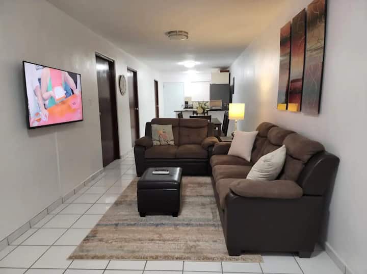 3beds/ Near Beach , Airport And Everything! - San Juan