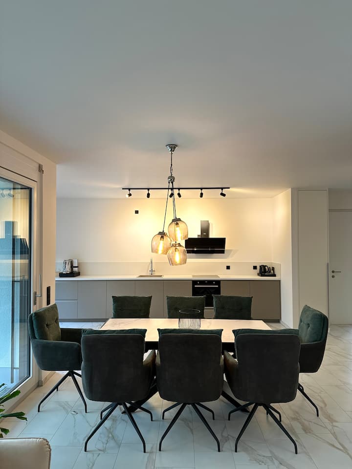 Stylish oasis: Quiet city house
