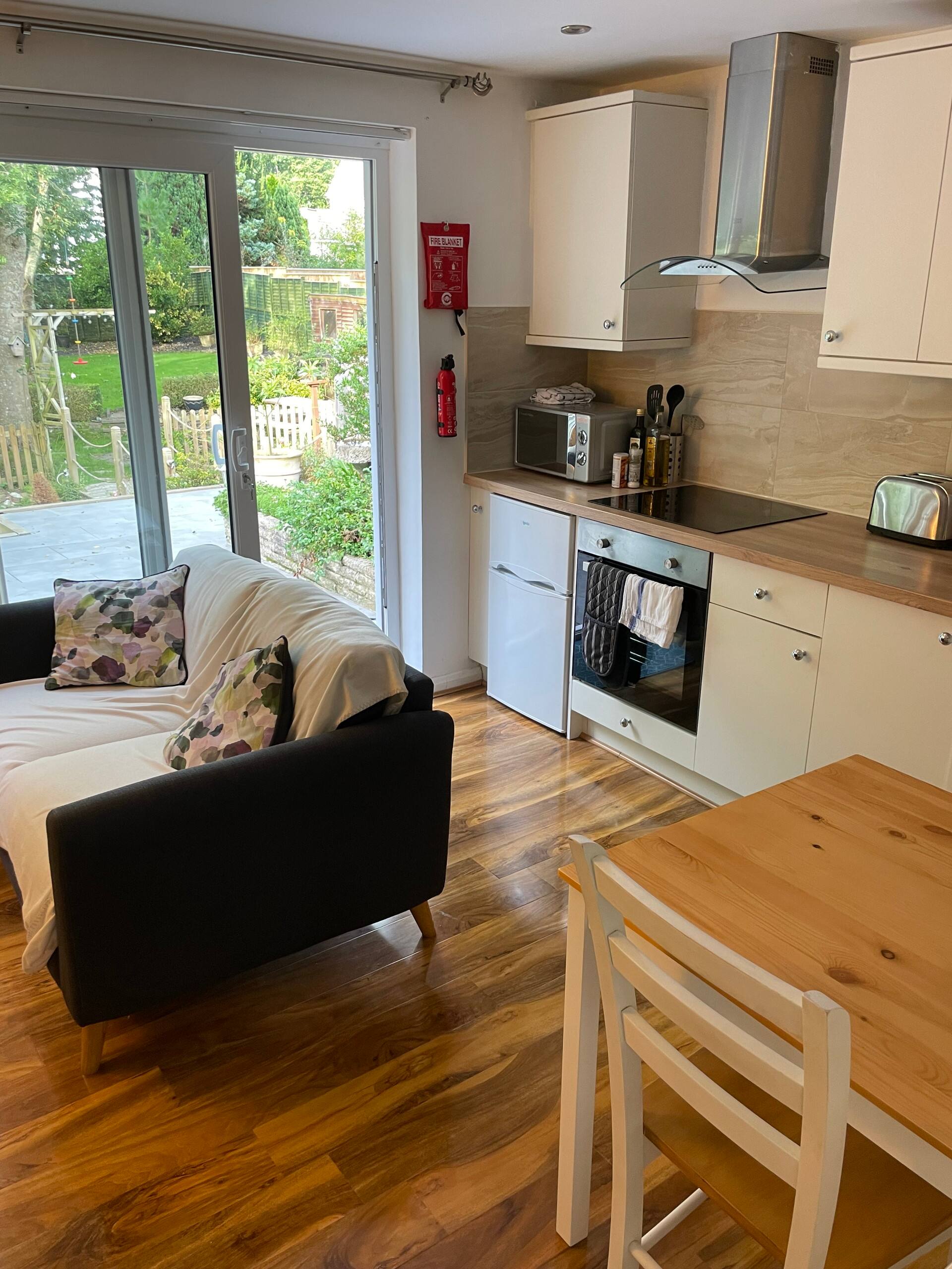 Plympton Annex - Whole apt.