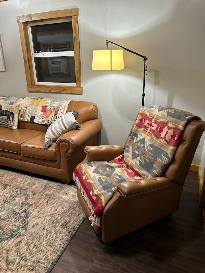 The Barn at Cairn Creek, Beautiful, Horse Friendly - Barns for