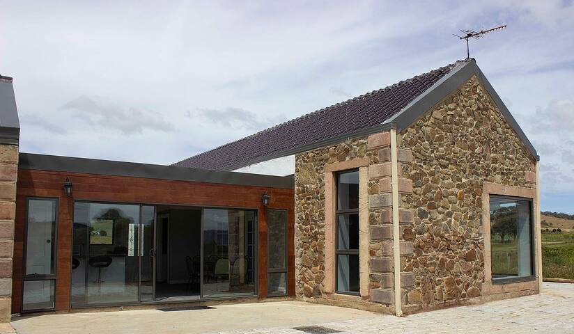 Stonehouse Farm gallery image 2