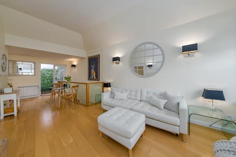 Stylish Apartment In Central Kelso