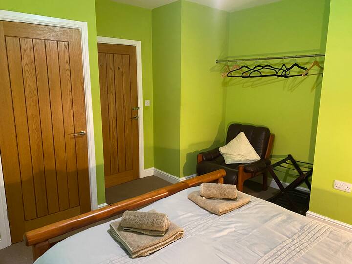 საძინებელი 1