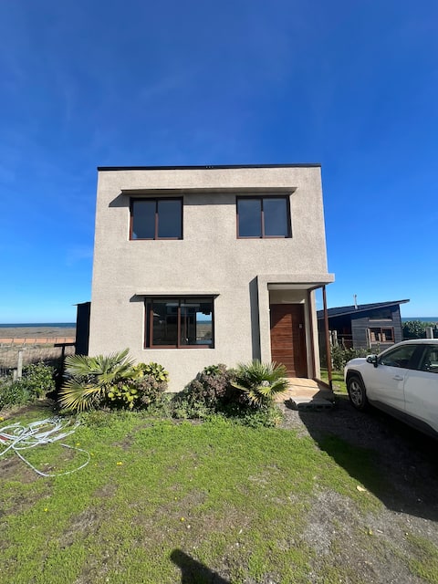 “Sun and waves: beachfront accommodation”