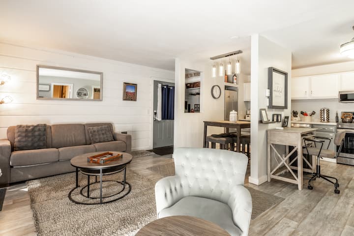 Mammoth Happy Hideaway W/hot Tub & Pool Access - 馬麥斯湖