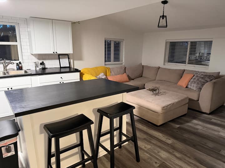 Cozy Buckeye Lake Cottage | Firepit, Sleeps 8 - Buckeye Lake, OH