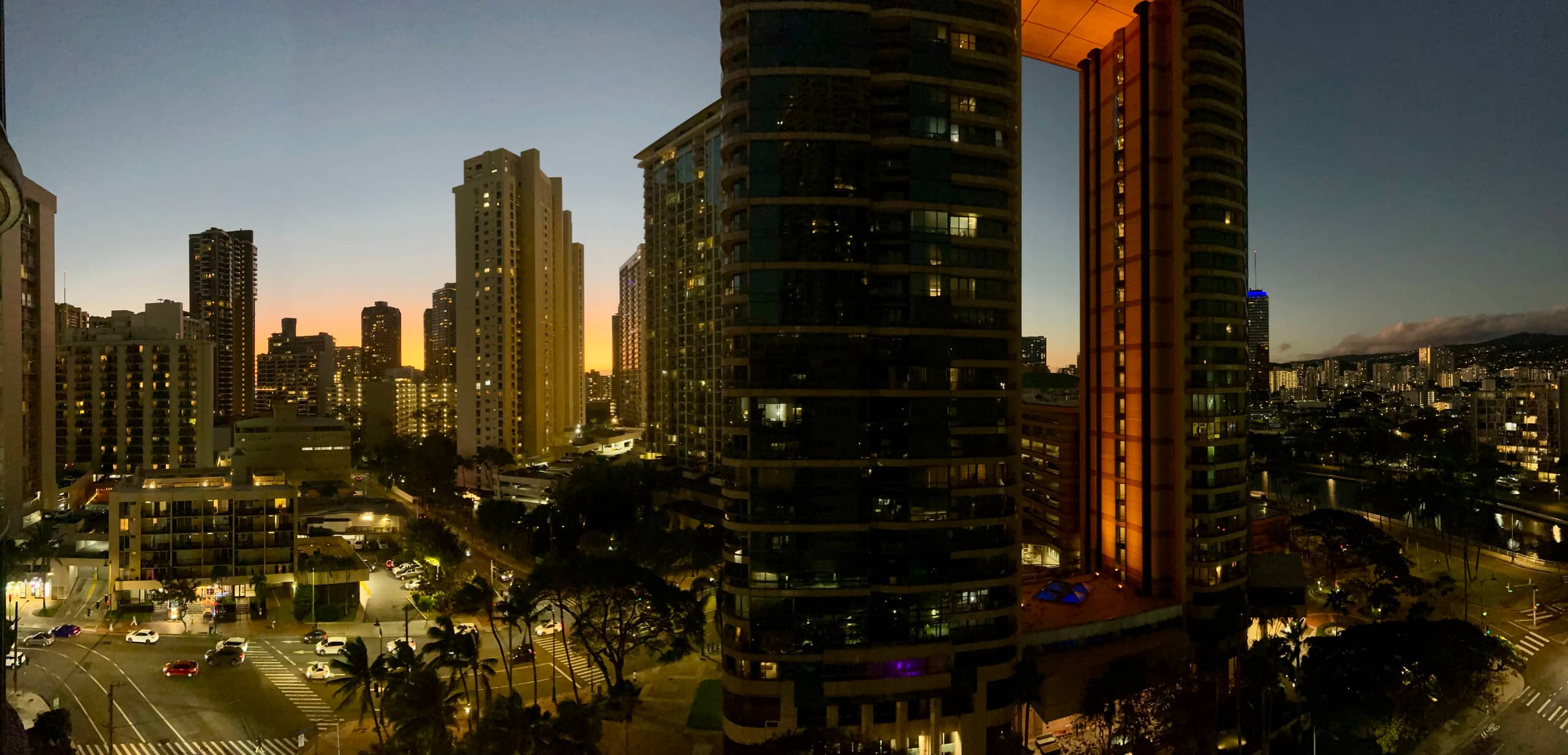 Condo in Honolulu · ★4.9 · 2 bedrooms · 4 beds · 1 private bath - Image 51