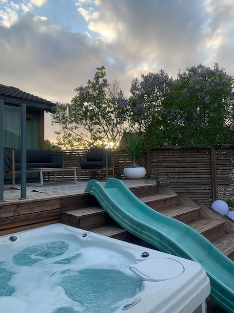Rural single-family home with jacuzzi and gym