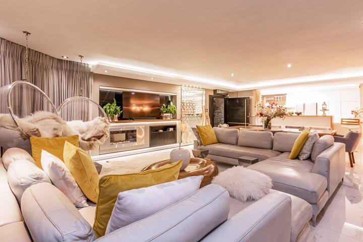 Sea views & Sunsets Haven-Clifton at its best! gallery image 2