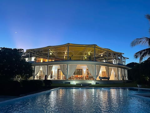 Luxe 4 BdrmVilla Malindi own-compound&Private pool