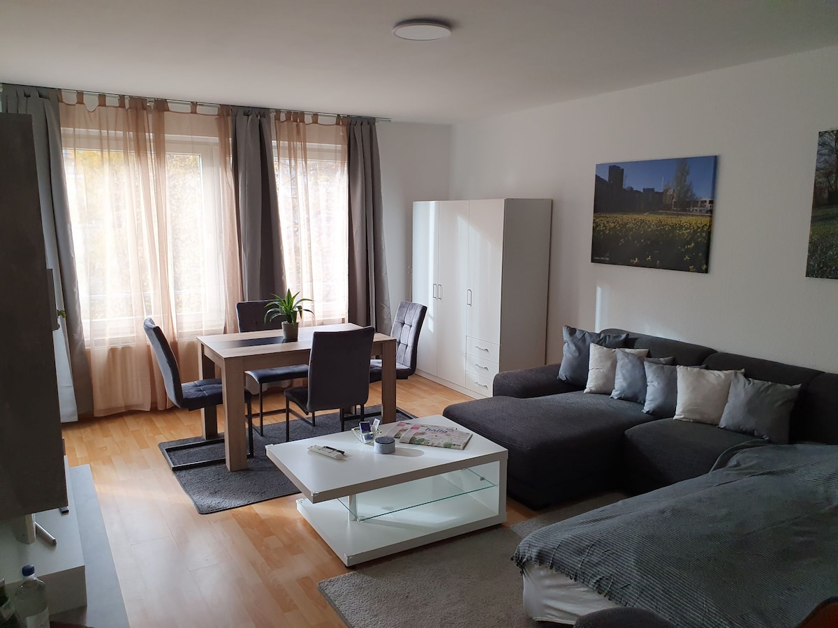 Airbnb performant: Vacation home/trade fair apartment à Laatzen