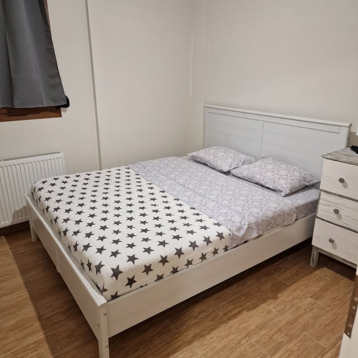 غرفة النوم 1