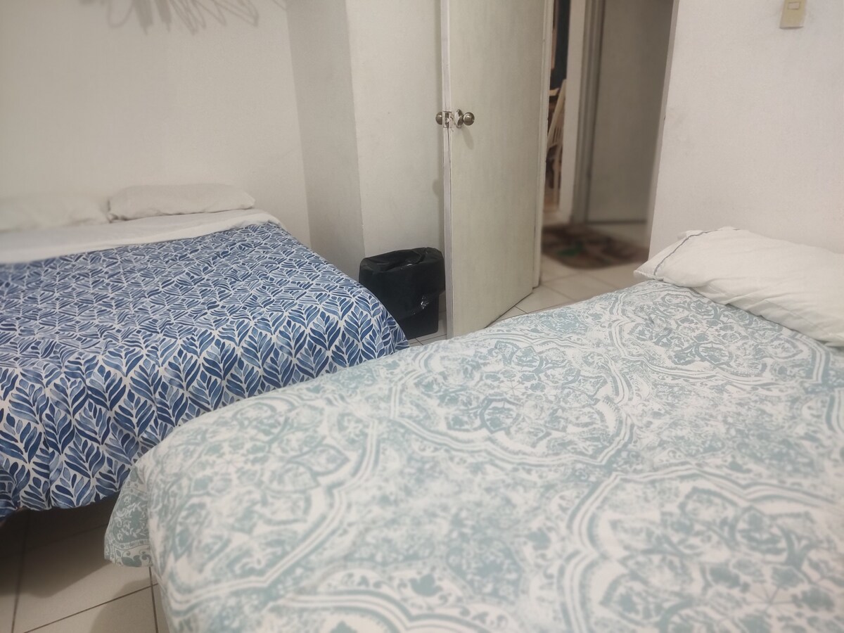 Стая с две двойни легла