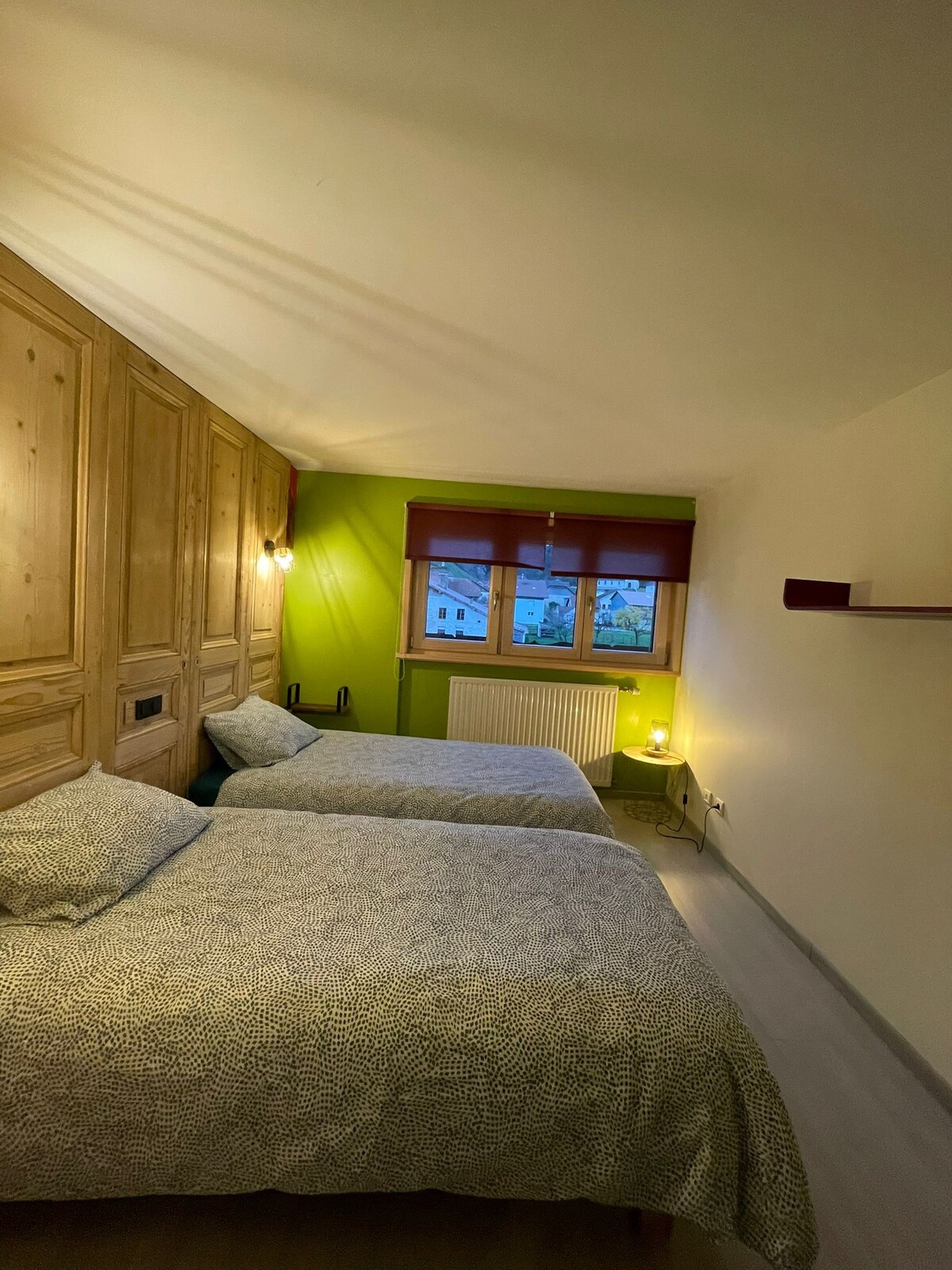 ห้องพักมีเตียงเดี่ยว 2 เตียง