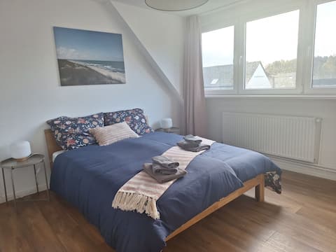 Comfortable and beautiful. Home office/Family trip/Business