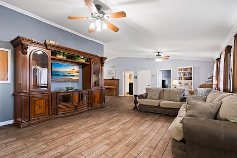 Large living space for big get togethers