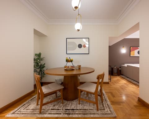 '1832'- 2BR Haven Residence - Central