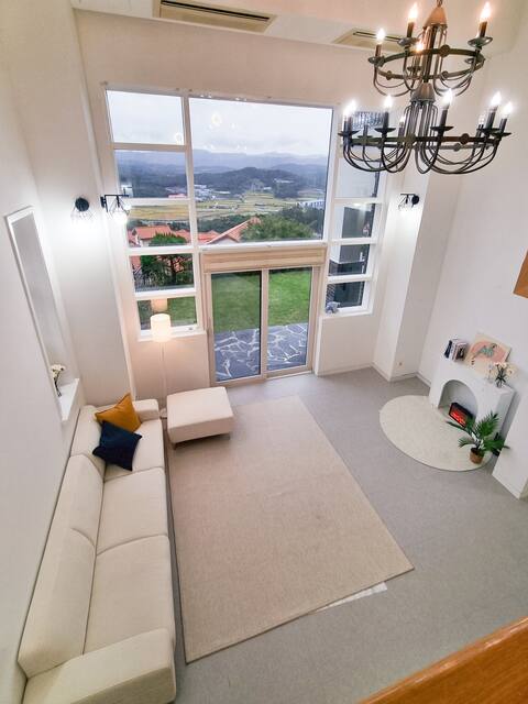 Healing Townhouse, View Restaurant (Haru Team, 4 Rooms + 2 Bathrooms)