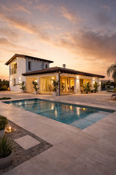 Villa Kalia Luxury Pool and Private Jacuzzi