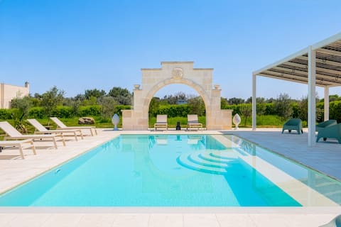 Villa Kalia Luxury Pool and Private Jacuzzi