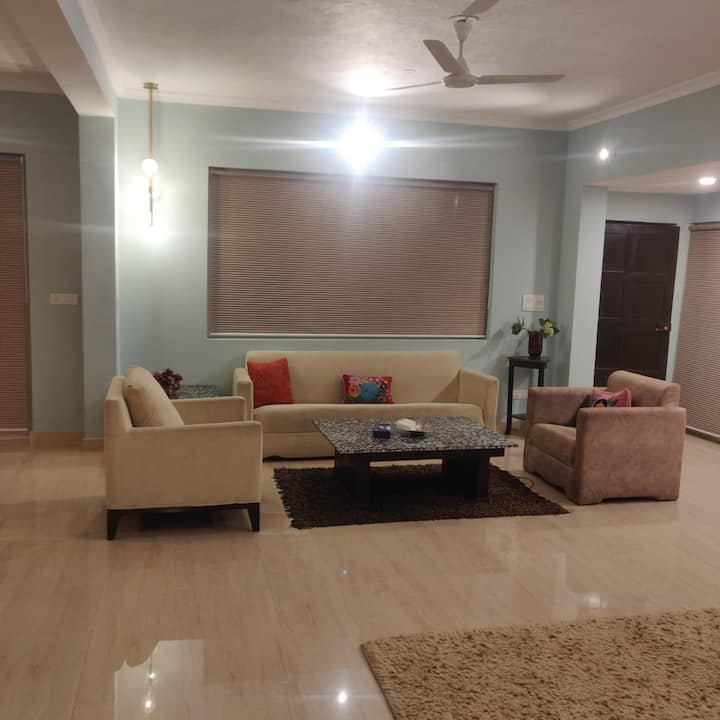 Living room image 9