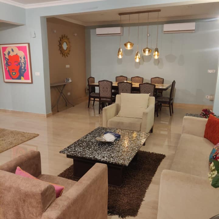 Living room image 6
