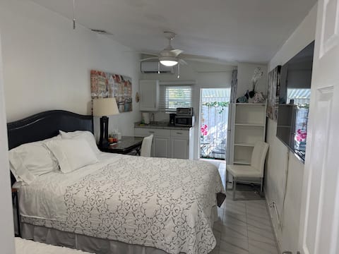 Successful Airbnb property: Private suite at Miami & Coral Gables’s Downtown in Miami Dade