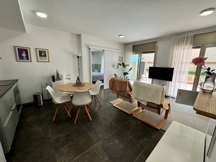 Apt Pres A La Plage Avec Terrasse Privée - Calella