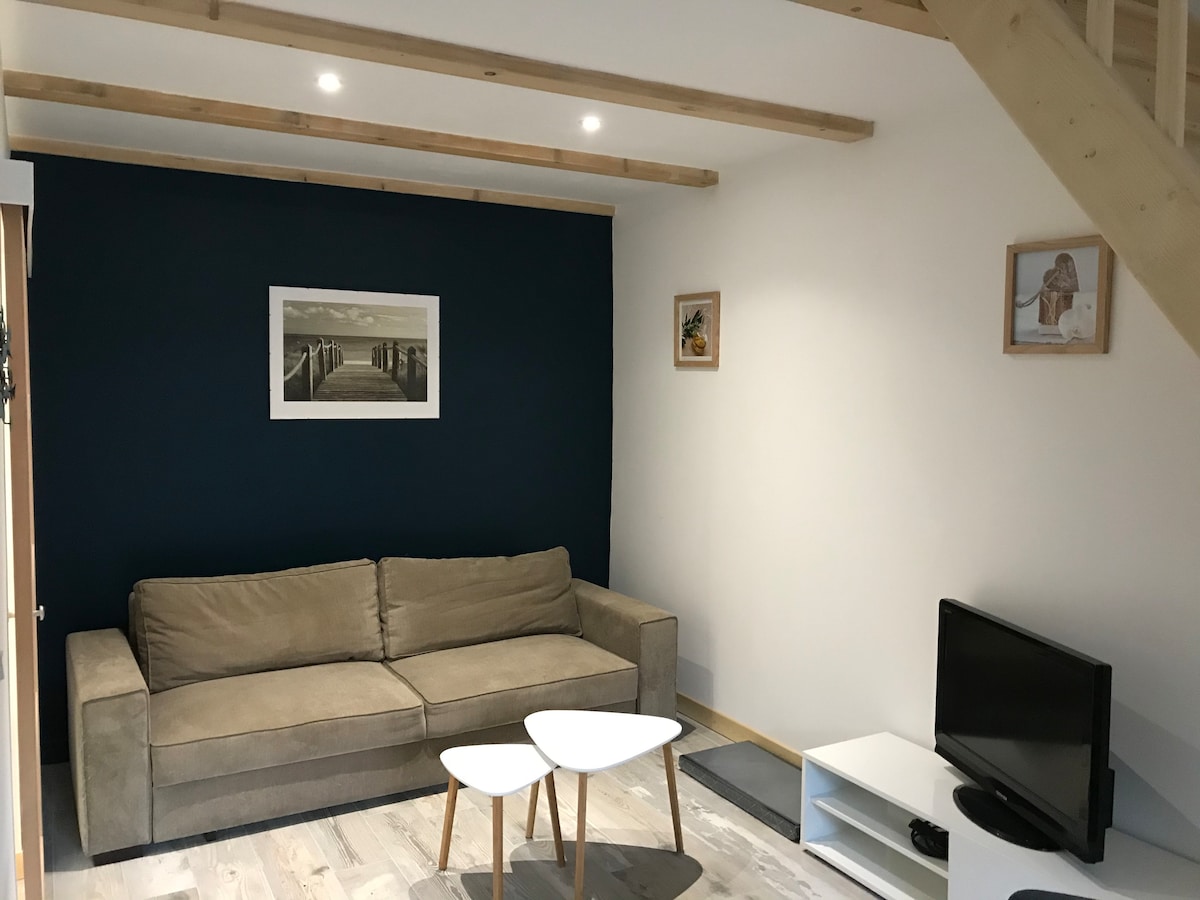 Popular Airbnb listing: Studio mezzanine 50 m2 in Porto Vecchio